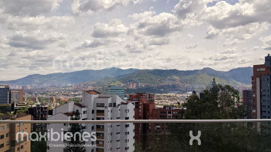 Apartamento de 3 alcobas en arriendo en Castropol, Medellín, 110 m² · foto 13 de 19