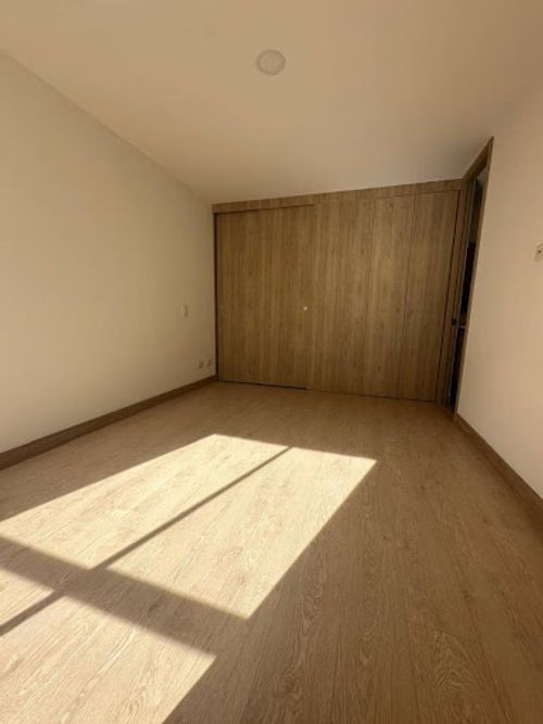 Apartamento de 2 alcobas en arriendo en Ciudad Del Río, Medellín, 70 m² · foto 13 de 22