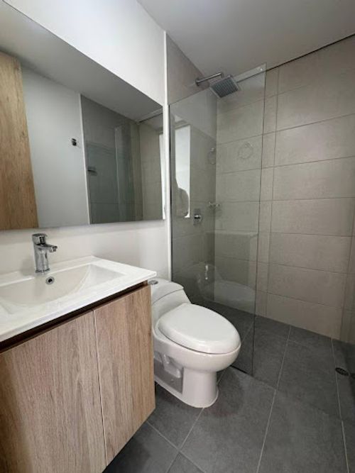 Apartamento de 2 alcobas en arriendo en Ciudad Del Río, Medellín, 70 m² · foto 21 de 22