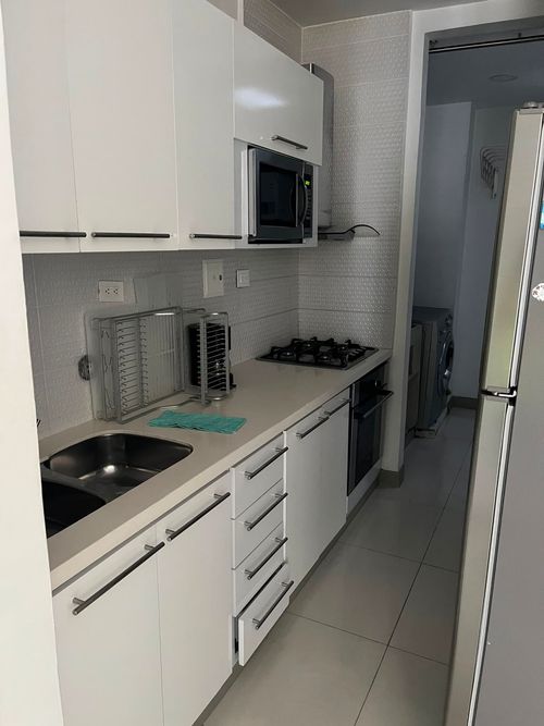 Apartamento de 2 alcobas en venta en Pinares, Pereira, 90 m² · foto 3 de 14