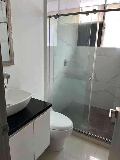 Apartamento de 2 alcobas en venta en Pinares, Pereira, 90 m² · foto 7 de 14