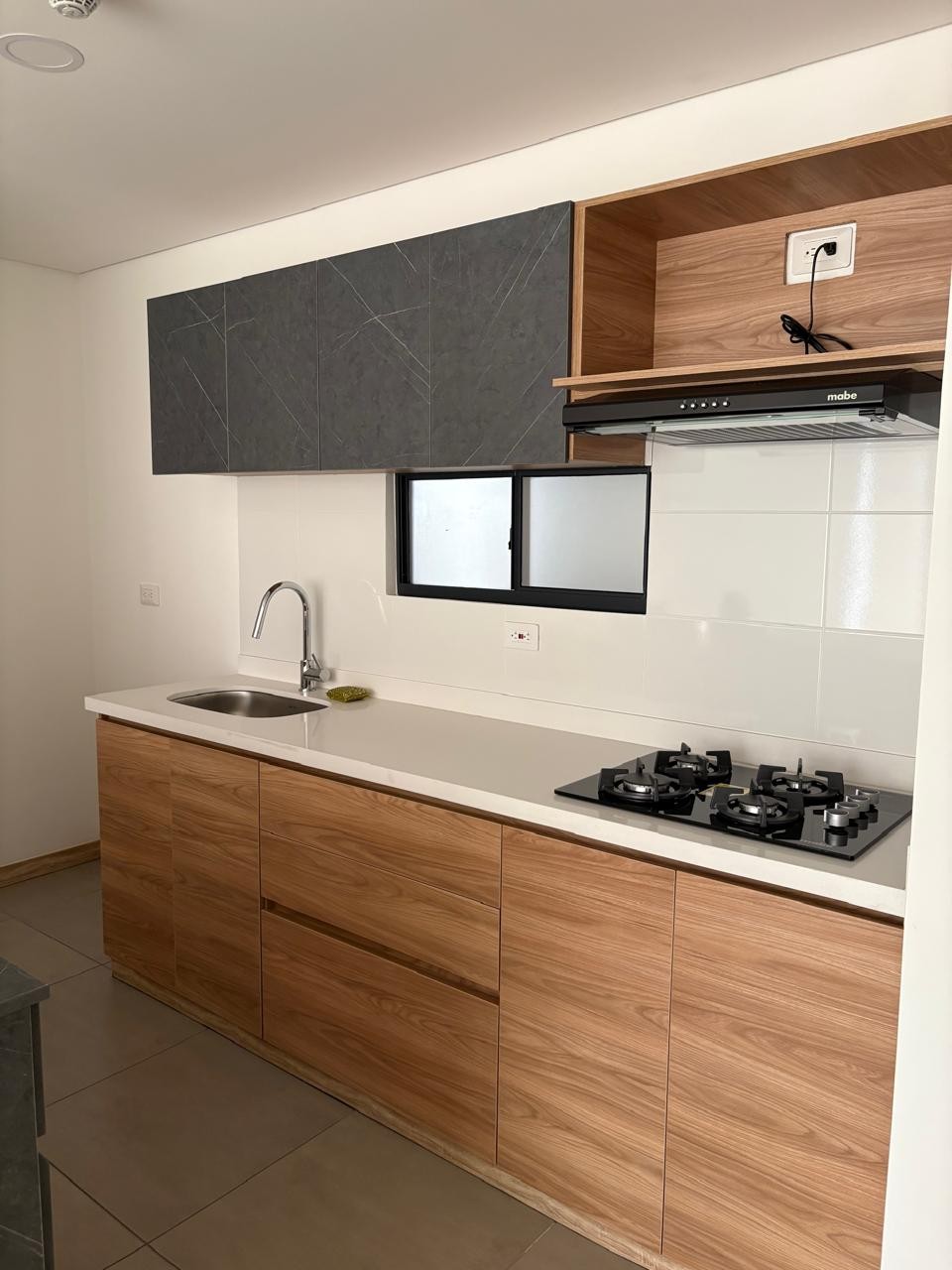 Apartamento en venta en Pinares, Pereira · foto 2 de 10