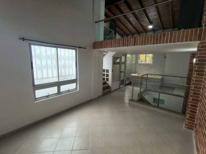 Casa de 4 alcobas en venta en Suramérica, La Estrella, 189 m² · foto 13 de 20
