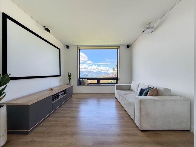 Casa de 5 alcobas en venta en Mercenario, Sopó, 380 m² · foto 10 de 24