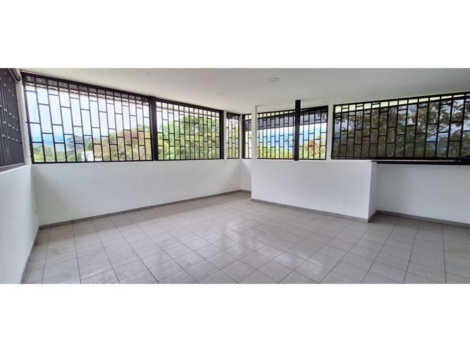 Local en arriendo en San Jose De Carolina, Armenia, 136 m² · foto 3 de 9
