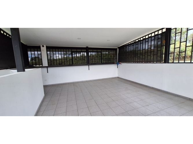 Local en arriendo en San Jose De Carolina, Armenia, 136 m² · foto 6 de 9