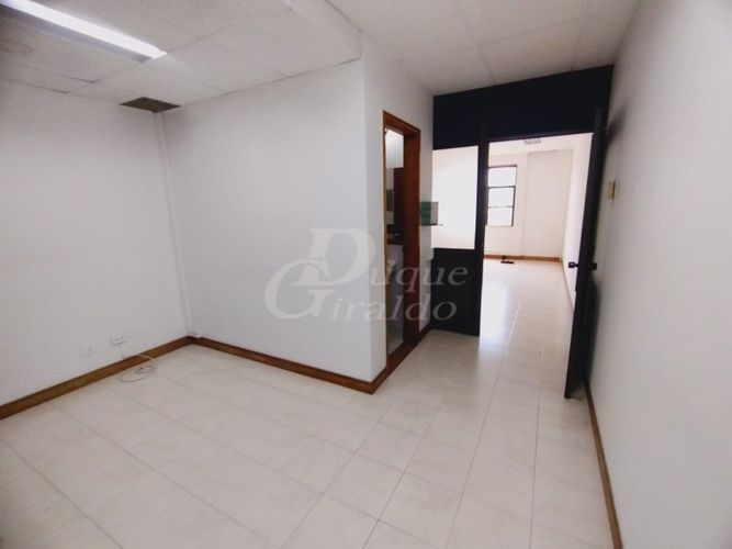 Oficina en arriendo en La Florida, Medellín, 35 m² · foto 2 de 13