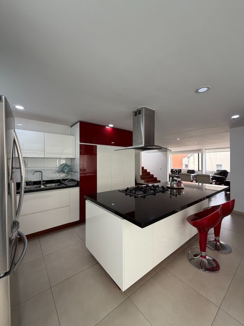 Apartamento de 4 alcobas en venta en Santa Barbara, Bogotá, 160 m² · foto 10 de 24