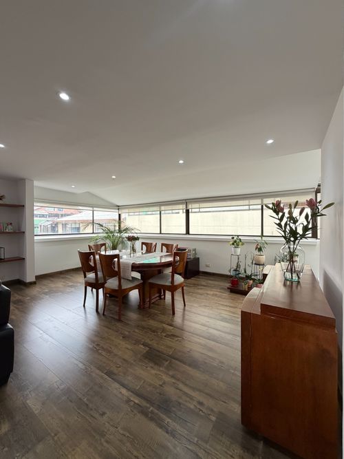 Apartamento de 4 alcobas en venta en Santa Barbara, Bogotá, 160 m² · foto 6 de 24