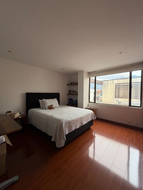 Apartamento de 4 alcobas en venta en Santa Barbara, Bogotá, 160 m² · foto 18 de 24