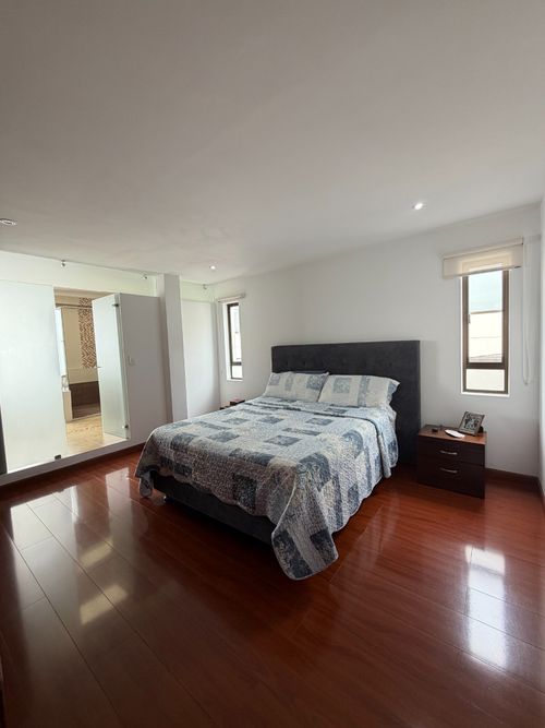 Apartamento de 4 alcobas en venta en Santa Barbara, Bogotá, 160 m² · foto 15 de 24