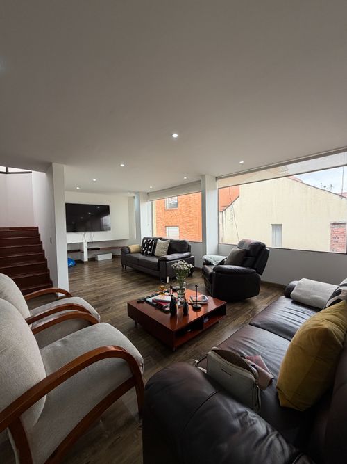 Apartamento de 4 alcobas en venta en Santa Barbara, Bogotá, 160 m² · foto 9 de 24