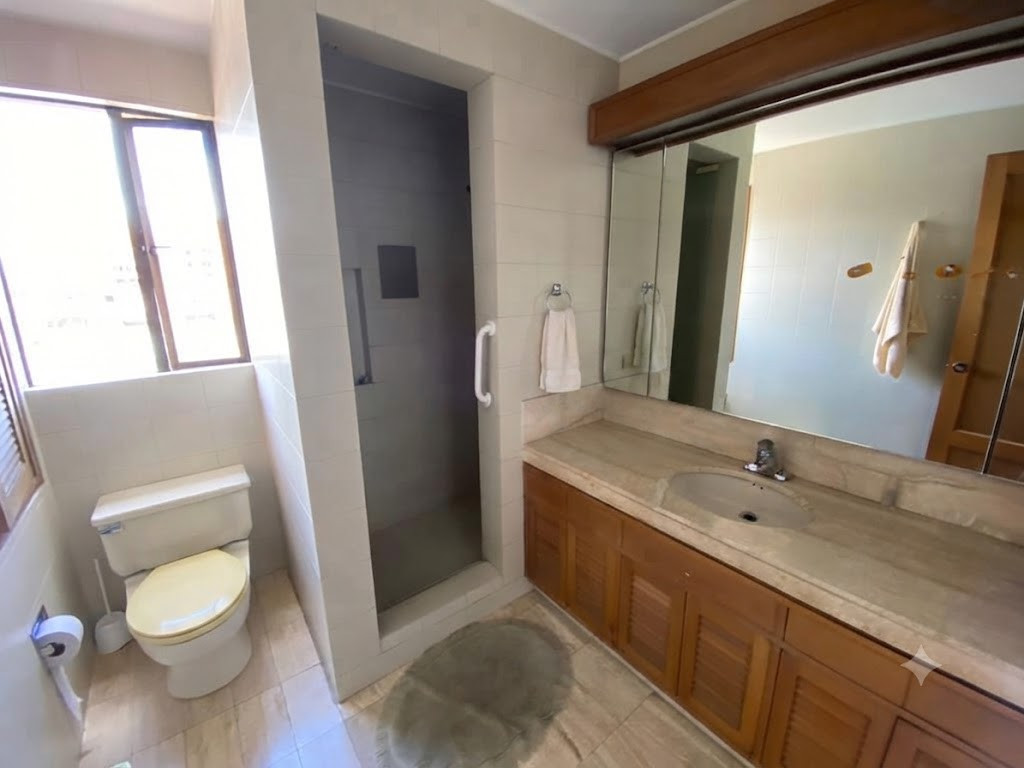 Apartamento en venta en Los Rosales, Bogotá · foto 11 de 17