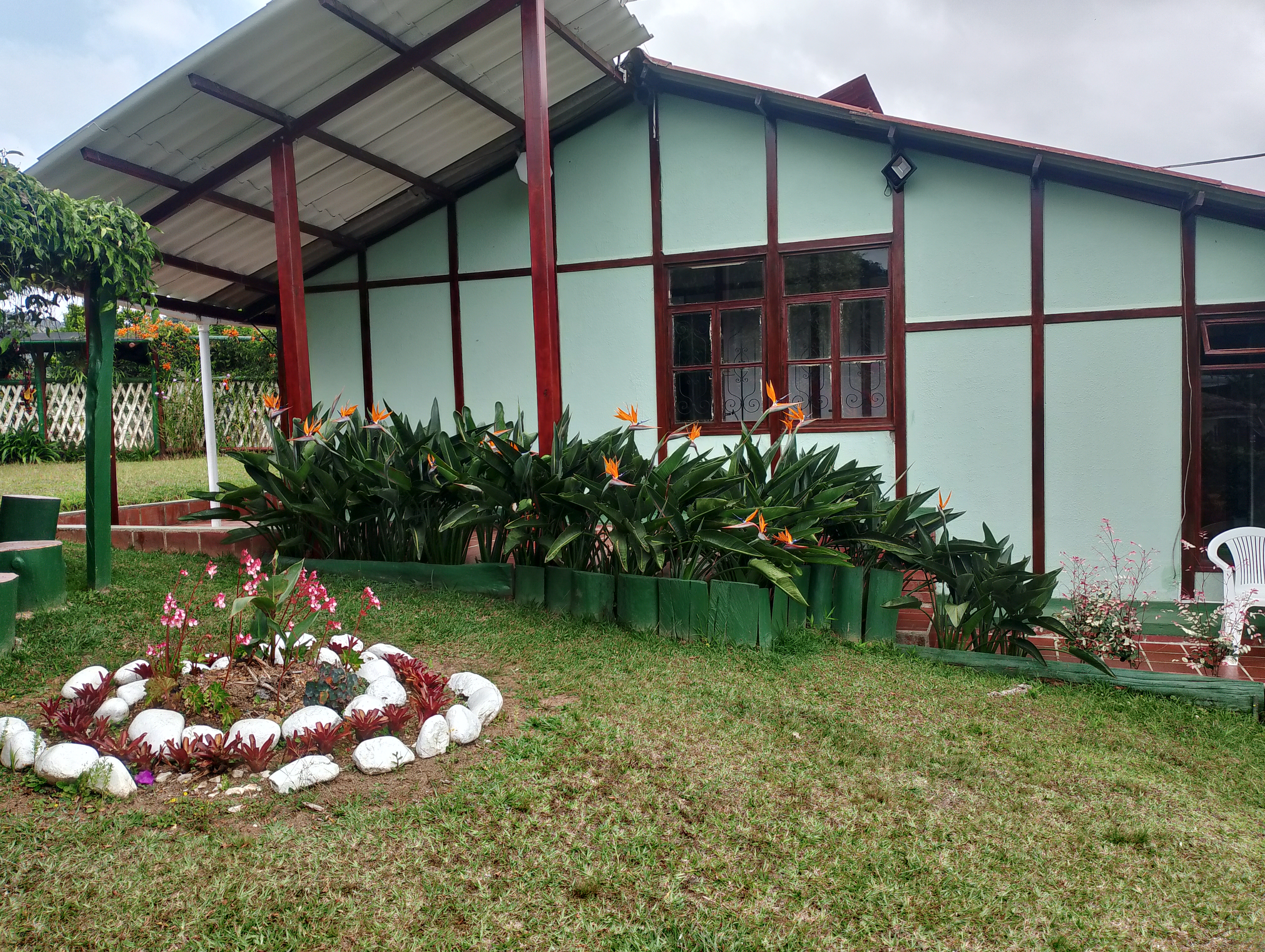 Casa en arriendo en La Elvira, Cali · foto 2 de 16
