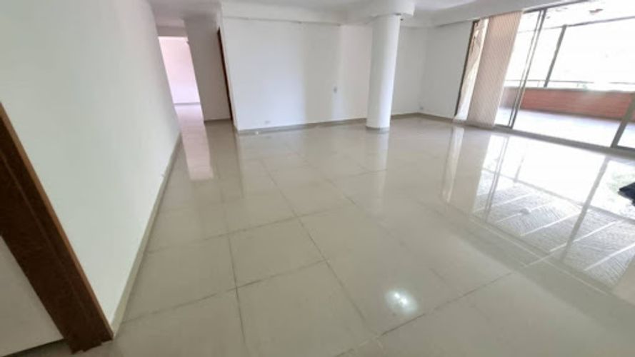 Apartamento en arriendo en Milla De Oro, Medellín · foto 5 de 24