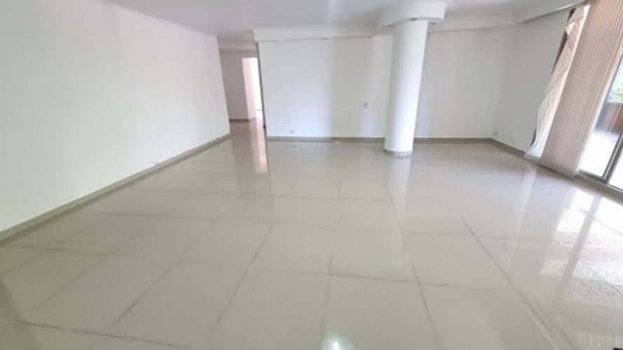 Apartamento en arriendo en Milla De Oro, Medellín · foto 6 de 24