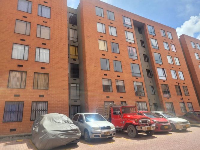 Apartamento de 3 alcobas en venta en Ciudad Verde, Soacha, 49 m² · foto 2 de 15