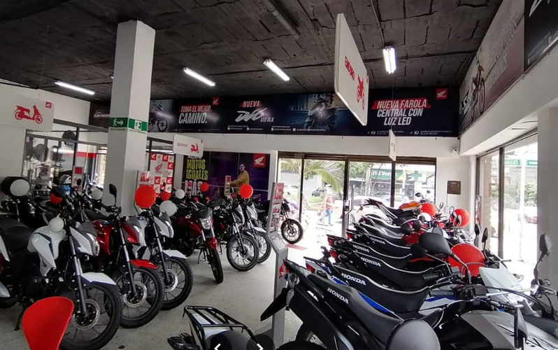 Local en venta en Suramericana, Medellín, 165 m² · foto 3 de 4