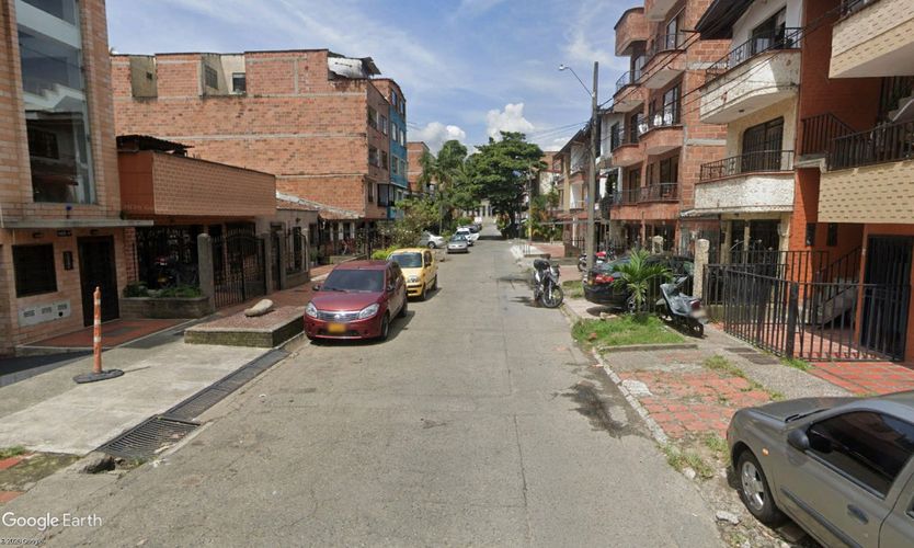 Casa de 4 alcobas en venta en Cristo Rey, Medellín, 329 m² · foto 6 de 10