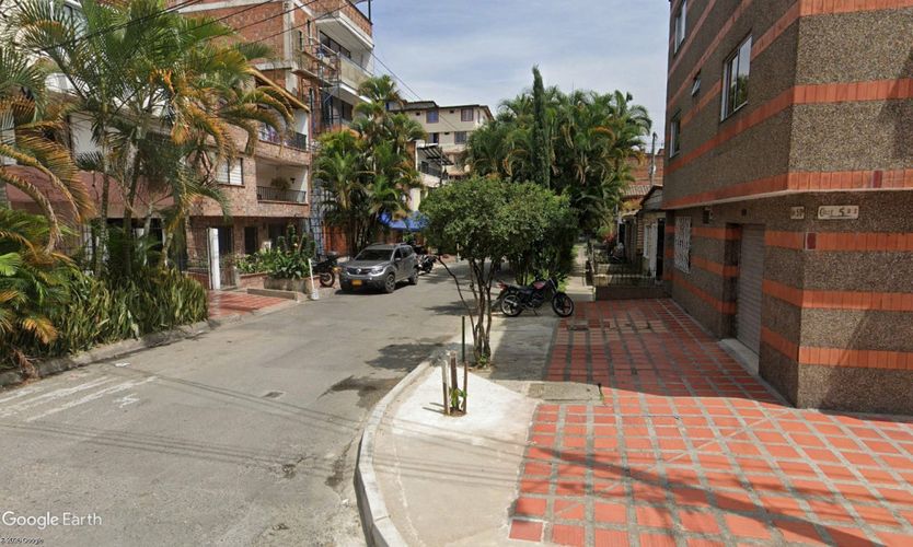 Casa de 4 alcobas en venta en Cristo Rey, Medellín, 329 m² · foto 8 de 10