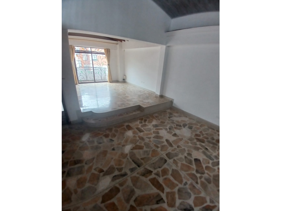 Casa en venta en Medellín 2