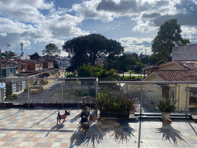 Casa de 3 alcobas en venta en Mandalay, Bogotá, 320 m² · foto 4 de 21