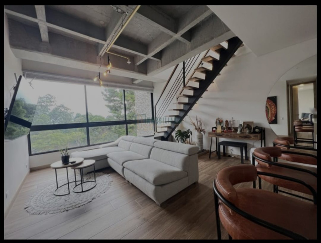 Apartamento en venta en Loma Del Escobero, Envigado · foto 2 de 10