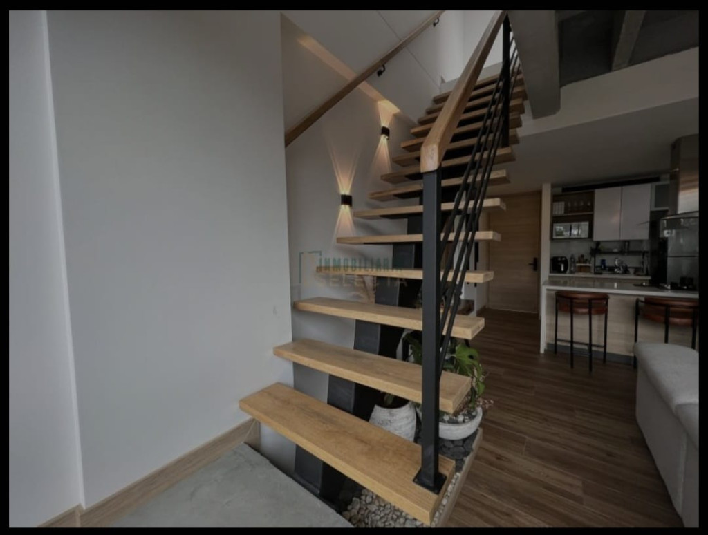 Apartamento en venta en Loma Del Escobero, Envigado · foto 4 de 10