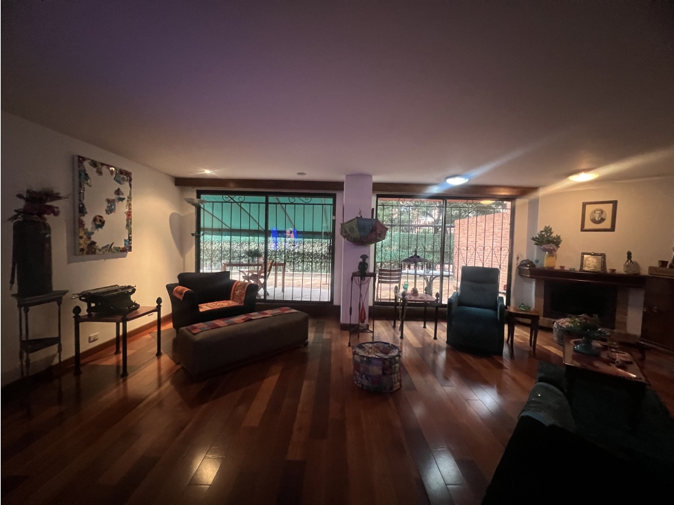 Apartamento en venta en Los Rosales, Bogotá · foto 4 de 24