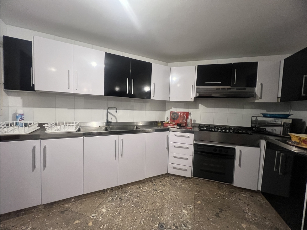 Apartamento en venta en Los Rosales, Bogotá · foto 11 de 24