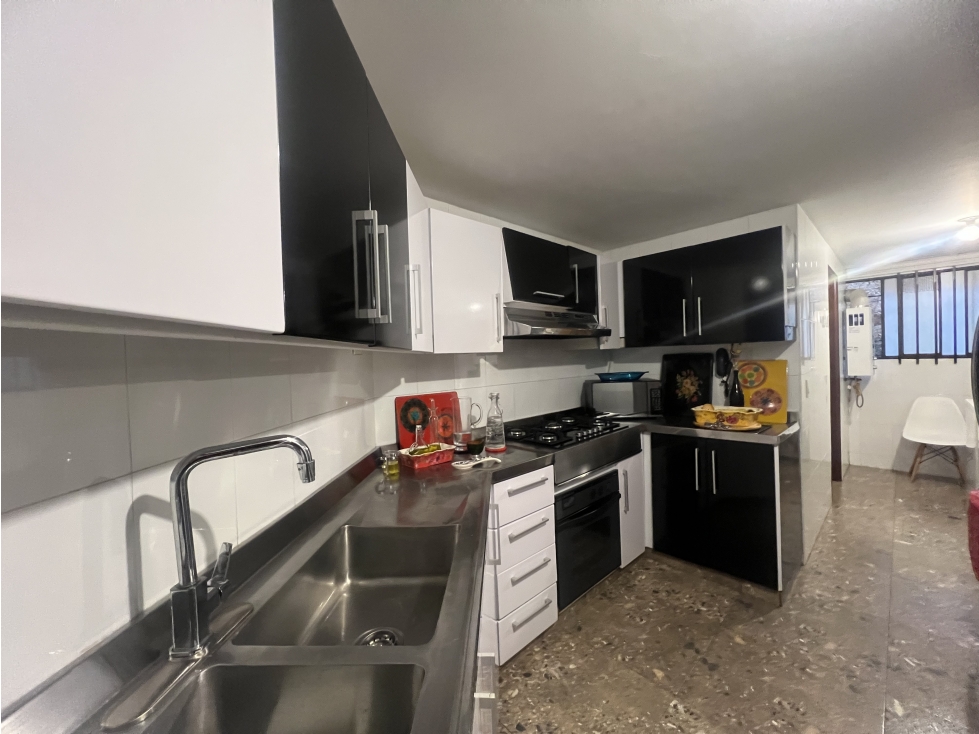 Apartamento en venta en Los Rosales, Bogotá · foto 13 de 24