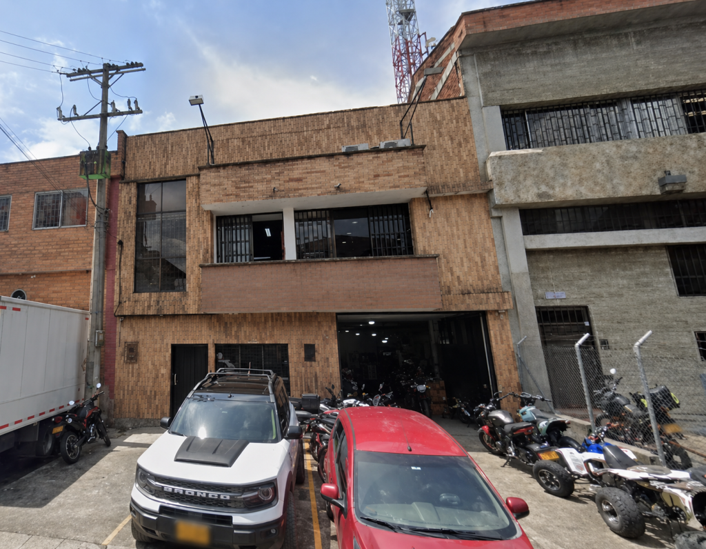 Bodega en venta en Guayabal, Medellín [No disponible] 2