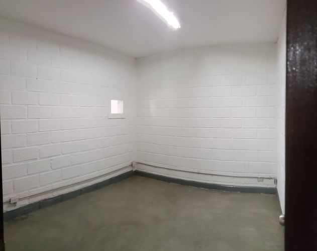 Bodega en venta en San Fernando, Medellín, 553 m² · foto 8 de 10