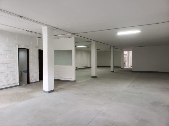 Bodega en venta en San Fernando, Medellín, 553 m² · foto 10 de 10