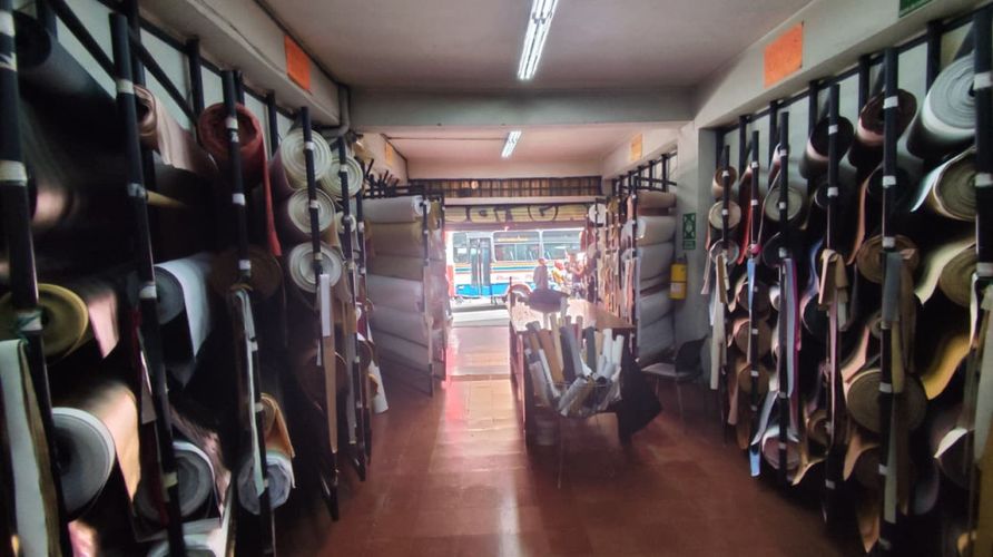 Edificio en venta en La Candelaria, Medellín, 1318 m² · foto 16 de 23