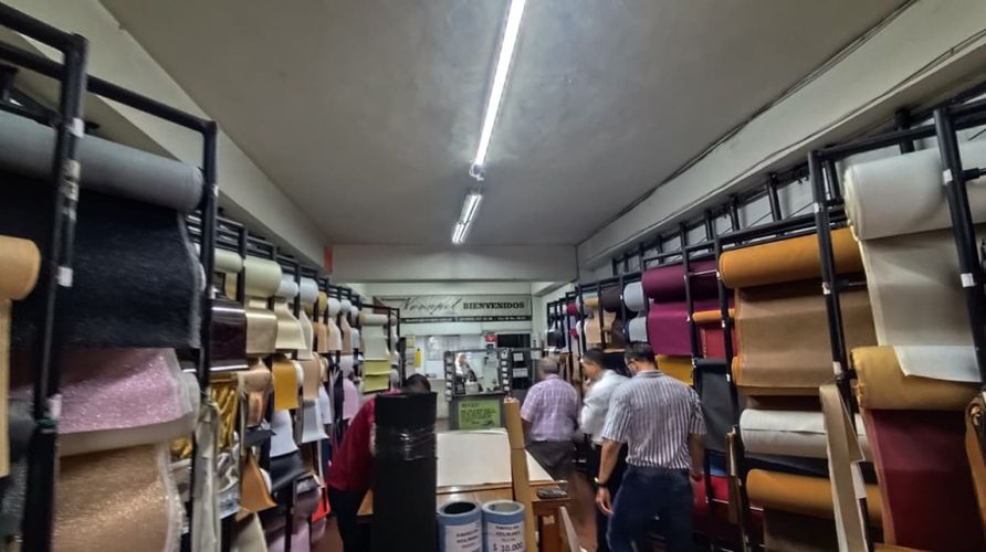 Edificio en venta en La Candelaria, Medellín, 1318 m² · foto 17 de 23