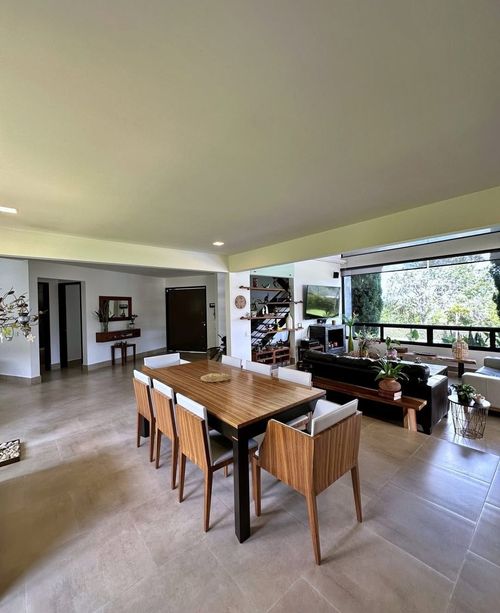 Casa de 4 alcobas en venta en Zarzal La Luz, Copacabana, 642 m² · foto 5 de 9