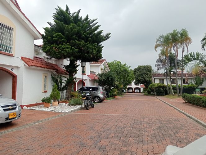 Casa de 3 alcobas en venta en Ciudad Jardin, Cali, 195 m² · foto 4 de 24