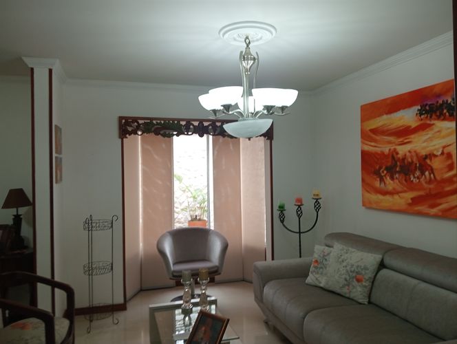 Casa de 3 alcobas en venta en Ciudad Jardin, Cali, 195 m² · foto 9 de 24
