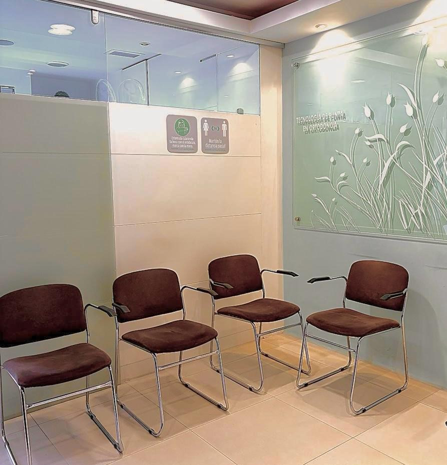 Consultorio en venta en El Poblado, Medellín [No disponible] 4