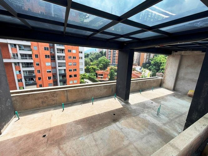 Edificio en venta en Loma Del Esmeraldal, Envigado, 2832 m² · foto 14 de 16