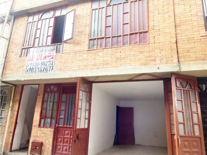 Casa de 6 alcobas en venta en Punto  Madrid, Madrid, 180 m² · foto 2 de 21