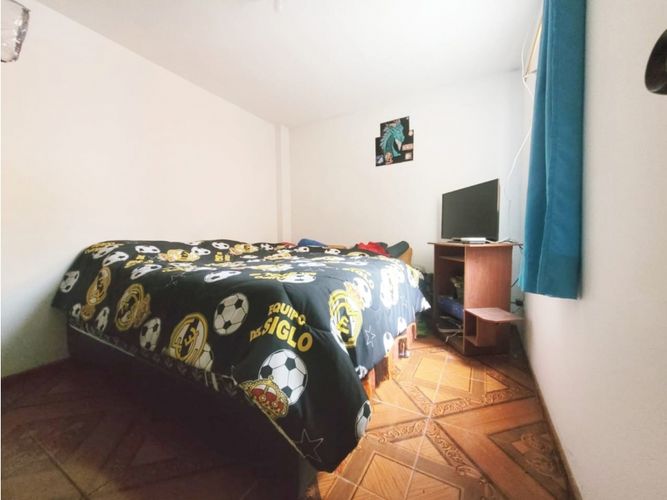 Casa de 6 alcobas en venta en Punto  Madrid, Madrid, 180 m² · foto 5 de 21