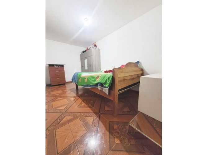 Casa de 6 alcobas en venta en Punto  Madrid, Madrid, 180 m² · foto 14 de 21