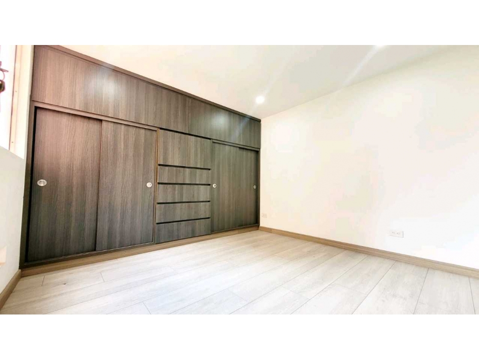 Apartamento en venta en Madrid 5