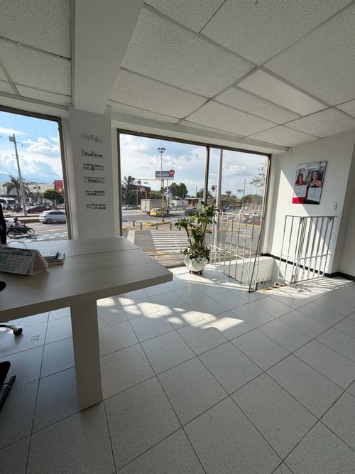 Local en venta en Villas De Veracruz, Cali, 80 m² · foto 3 de 11