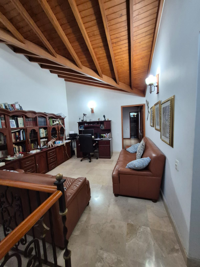 Casa en venta en El Poblado, Medellín [No disponible] 2