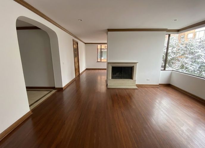Apartamento en venta en Santa Barbara Central, Bogotá · foto 2 de 21