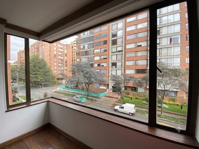Apartamento en venta en Santa Barbara Central, Bogotá · foto 3 de 21