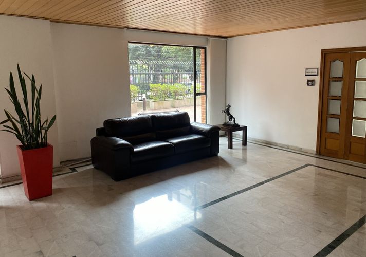 Apartamento en venta en Santa Barbara Central, Bogotá · foto 16 de 21